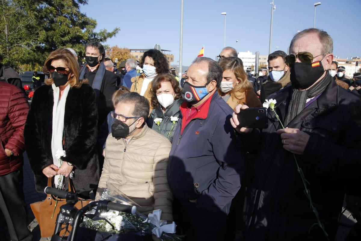 Homenaje a las policías locales Mª Ángeles García y Soledad Muñoz en el 25º aniversario de su asesinato