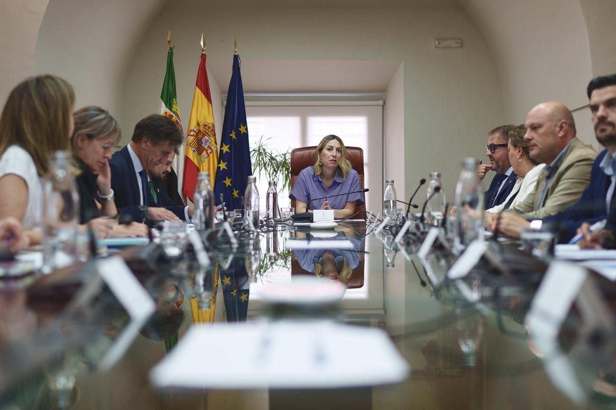 FOTOGALERÍA | María Guardiola preside la reunión del Consejo de Capitalidad de Mérida FOTOGALERÍA | María Guardiola preside la reunión del Consejo de Capitalidad de Mérida