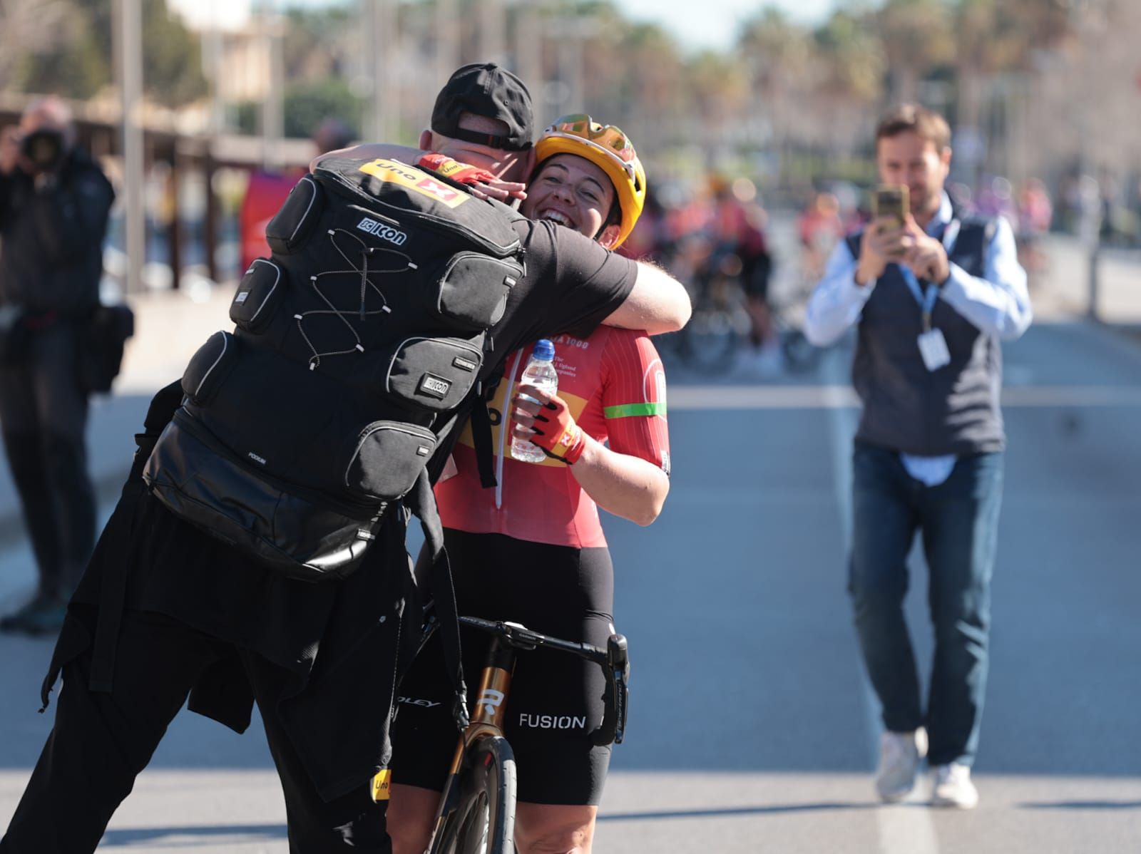 Llegada de féminas en la vuelta ciclista a la Comunitat Valenciana