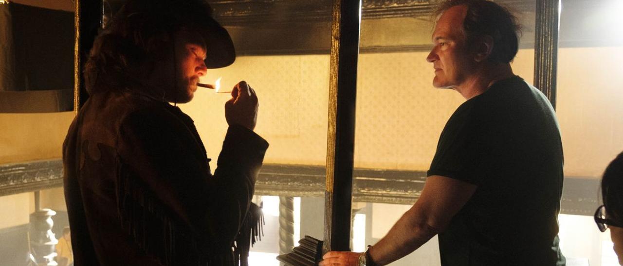 Tarantino, con Leonardo DiCaprio, durante el rodaje de ’Érase una vez en... Hollywood’.