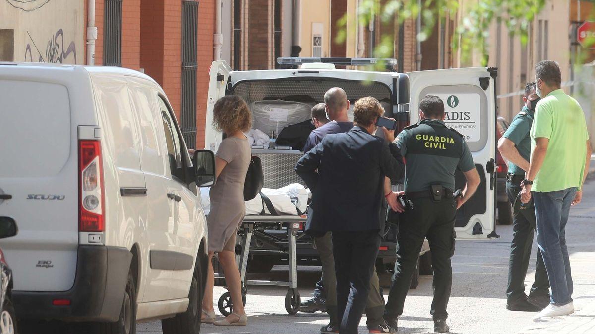 Mata la seva mare a ganivetades i fereix el seu pare a València