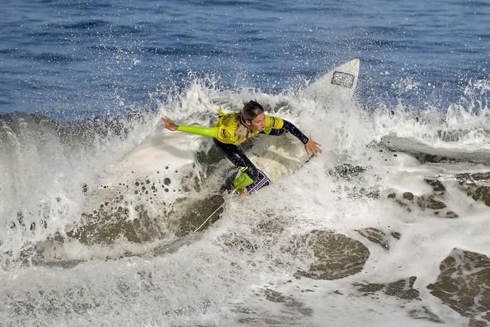 10/12/2017 LAS PALMAS DE GRAN CANARIA.  Campeonato Open Las Palmas Surf City en la CIcer, Las Canteras. FOTO: J. PÉREZ CURBELO