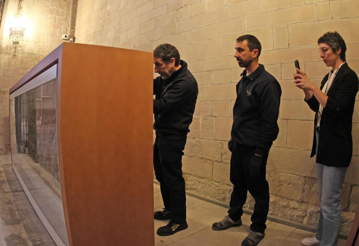 El trasllat del Frontal Florentí de la Seu a Madrid, en fotos