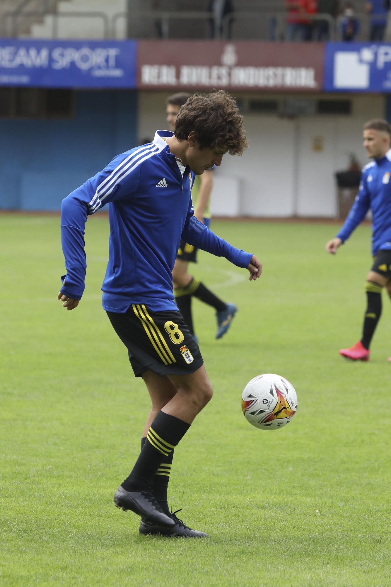 Las imágenes del partido del Oviedo contra el Avilés