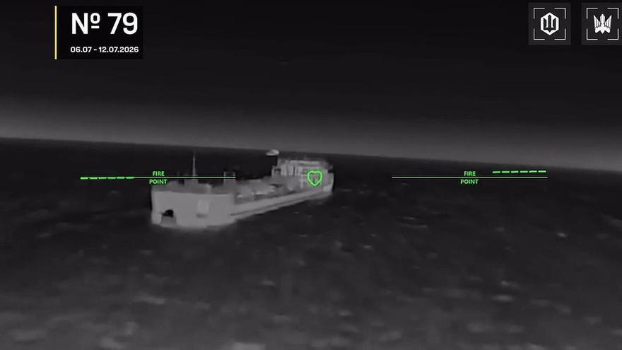 Ucrania alcanza otros 10 petroleros de la 'flota fantasma' rusa en el mar de Azov