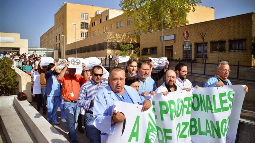 Protestan por la falta de personal en el hospital