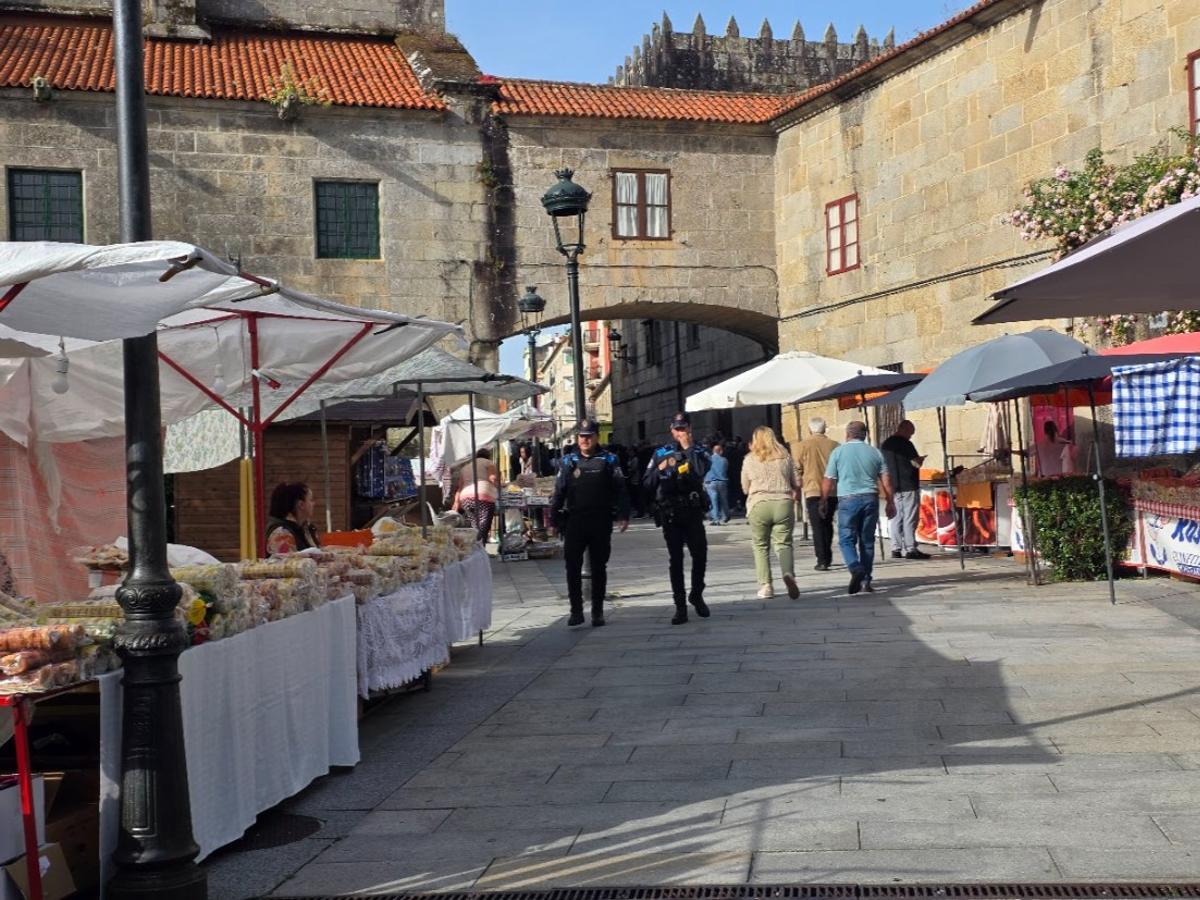 Los puestos ambulantes instalados en el entorno de Vista Alegre.