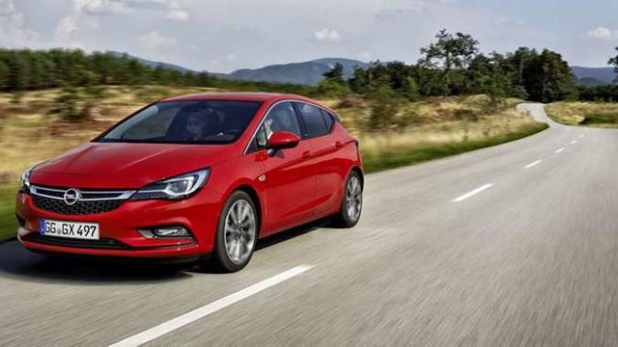 El Opel Astra, premio Coche del Año de los Lectores 2016.