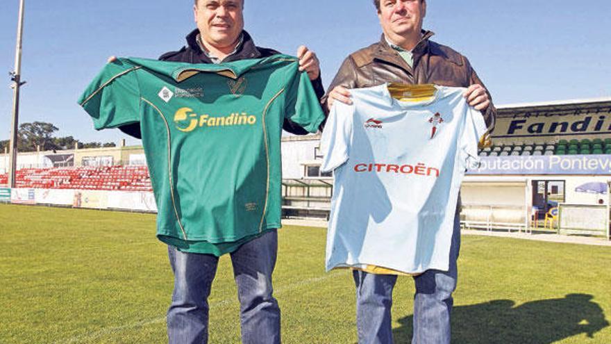 Josiño Abalde y Milo Abelleira, entrenadores de Coruxo y Celta B, en una imagen de esta semana en O Vao. // Jesús de Arcos