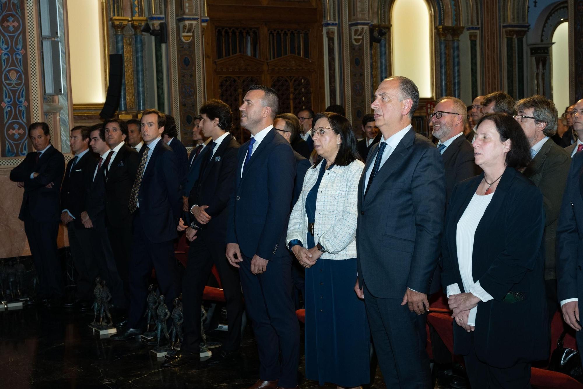 La gala de los premios taurinos de la Diputación de Valencia con Roca Rey, en imágenes