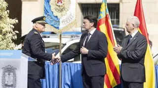 Una jueza paraliza la jubilación forzosa del jefe de la Policía Local de Alicante