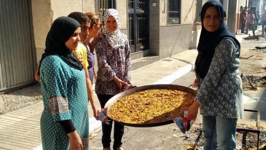 Integración  a través de  la paella en Alzira