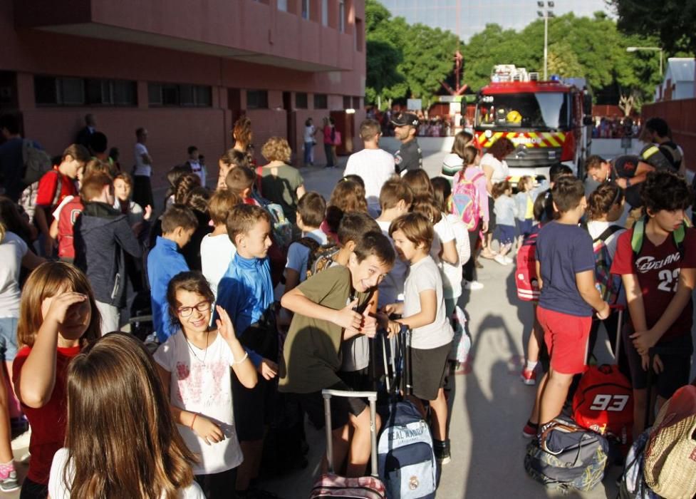 Susto en el colegio de Santa María de Gracia por un incendio en la despensa