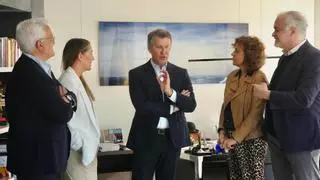 Feijóo reúne en el Congreso a los grupos parlamentarios del PP