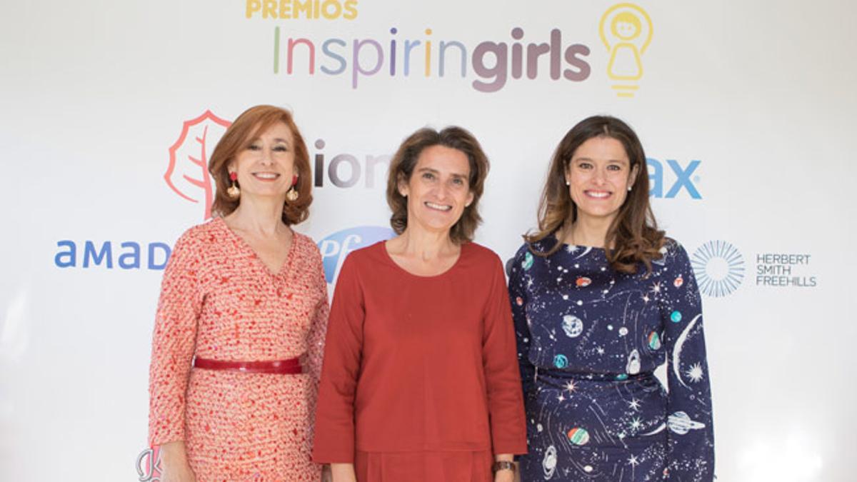Marta Pérez Dorao, Teresa Ribera y Miriam González Durántez en la I Edición de los Premios Inspiring Girls.