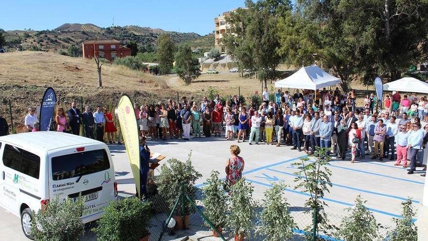 Acto de inauguración del nuevo centro asistencial de Adimi.