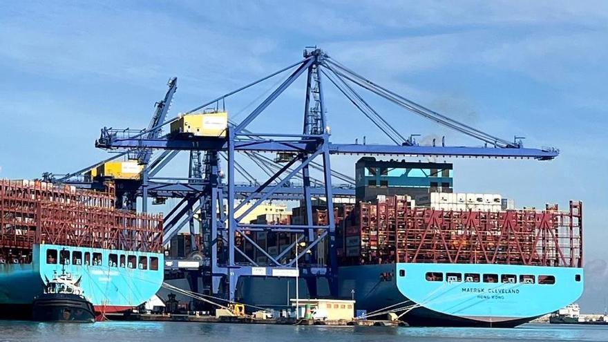 Terminal del Puerto de València.