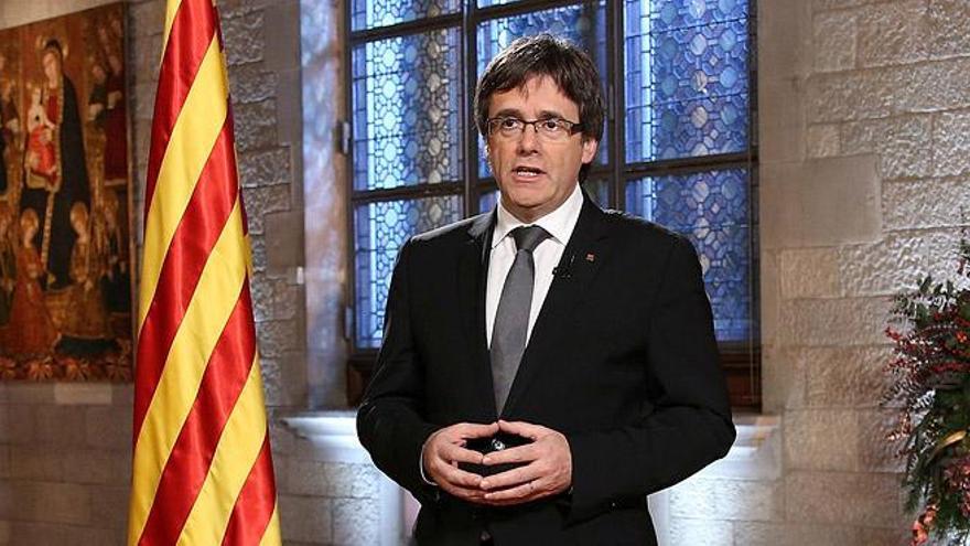 Puigdemont dice que el 2017 verá el &quot;referéndum legal y vinculante&quot;