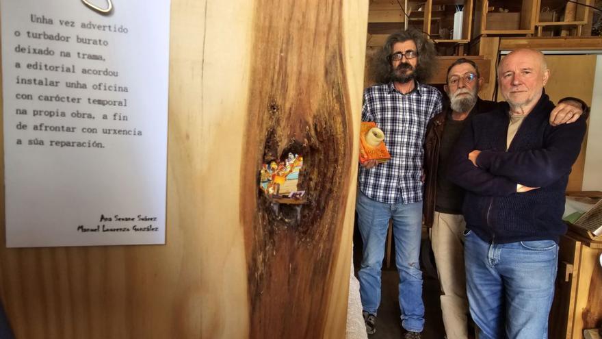O soñador de bosques que crea libros con madeiras