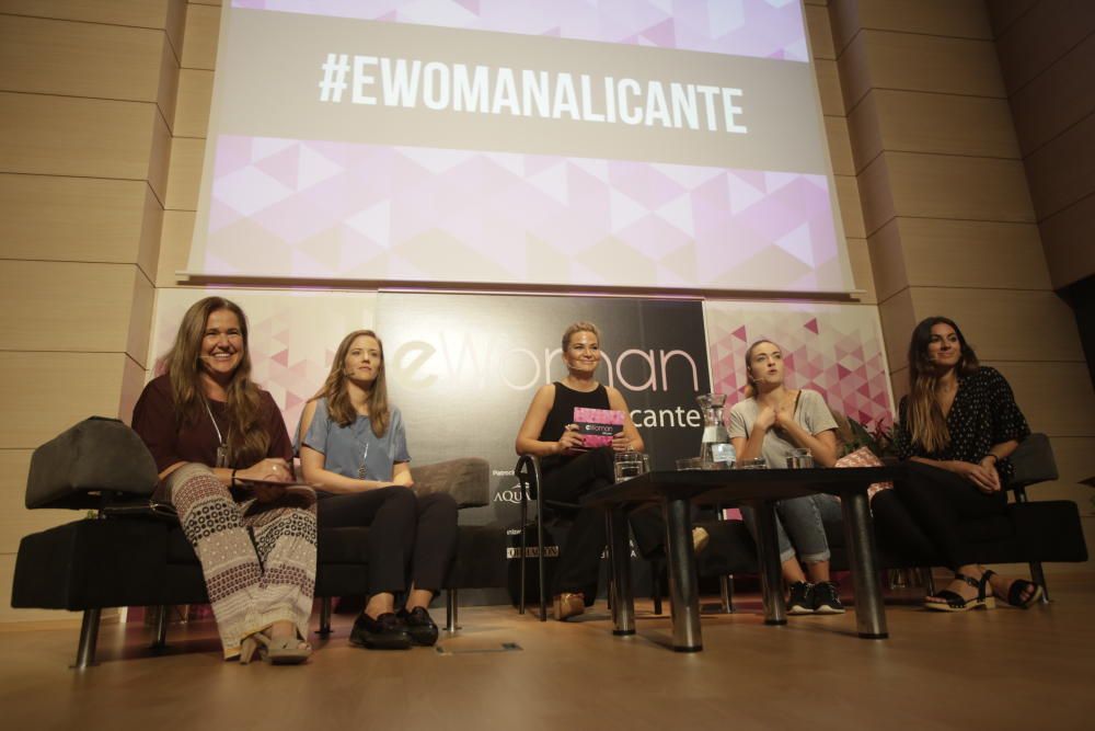 La mesa redonda en la que han participado todas las ponentes