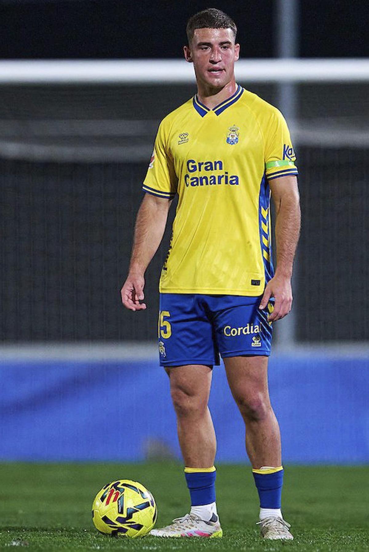 Juanma Herzog, en el pulso ante la Real Sociedad B en Zubieta.    | LA PROVINCIA / DLP