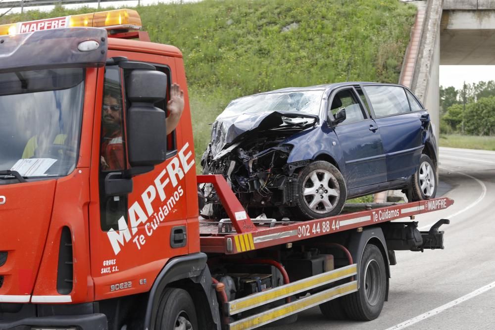 Accident de trànsit a l'N-II a Sant Julià de Ramis