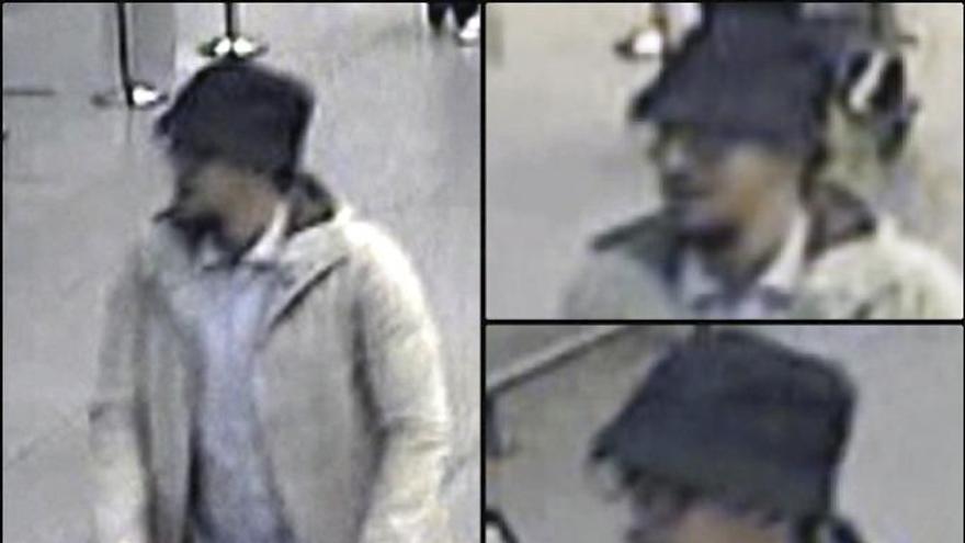 El &quot;hombre del sombrero&quot;, tercer yihadista del aeropuerto. // FdV