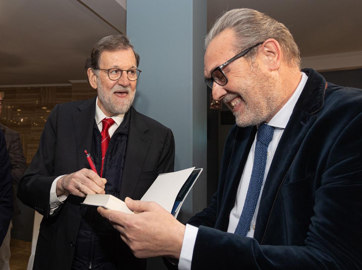 Rajoy apadrina a Luis Barcala