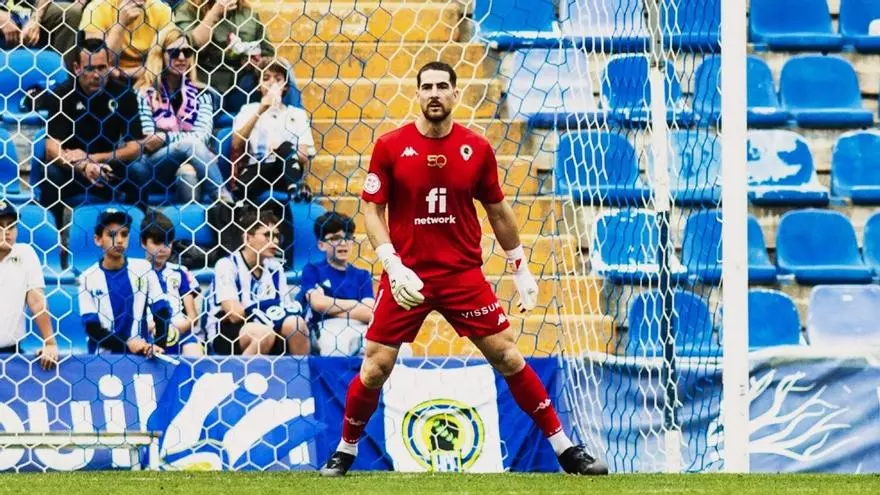 El Hércules hace oficial la renovación de Carlos Abad... por fin