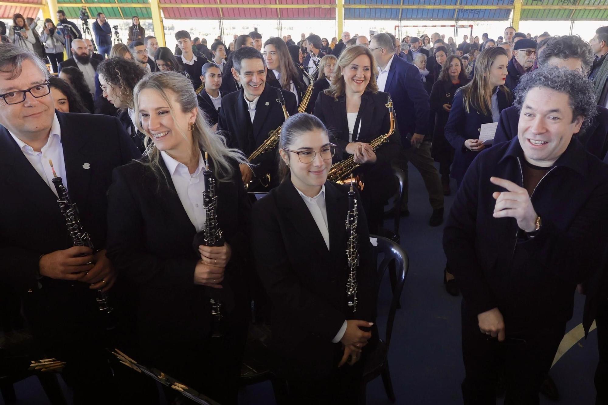 Dudamel vuelve a dirigir bandas de música en Castellar-l'Oliveral