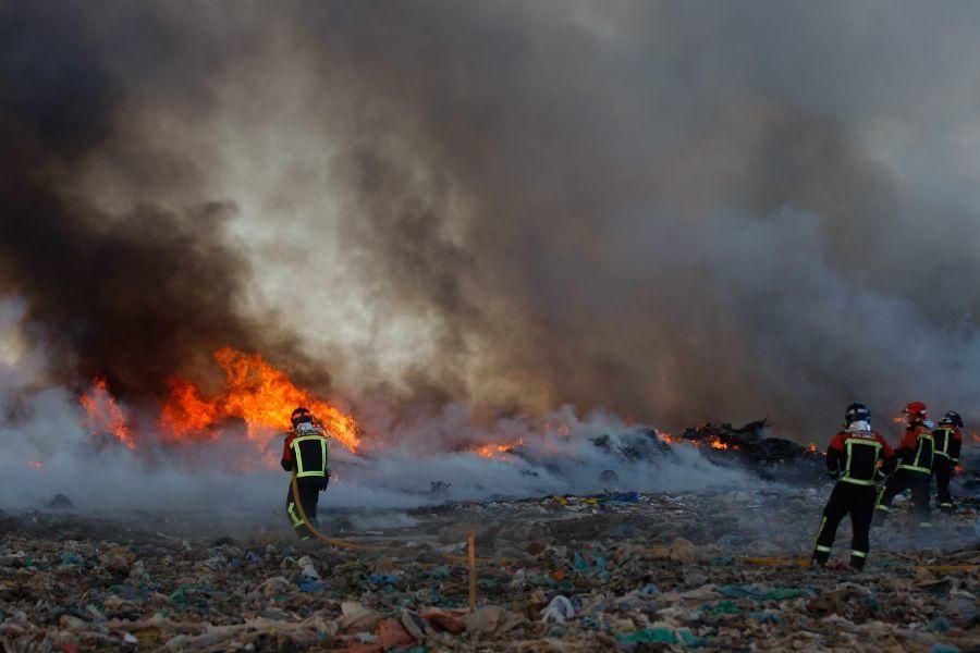 Incendio en el vertedero de Zamora