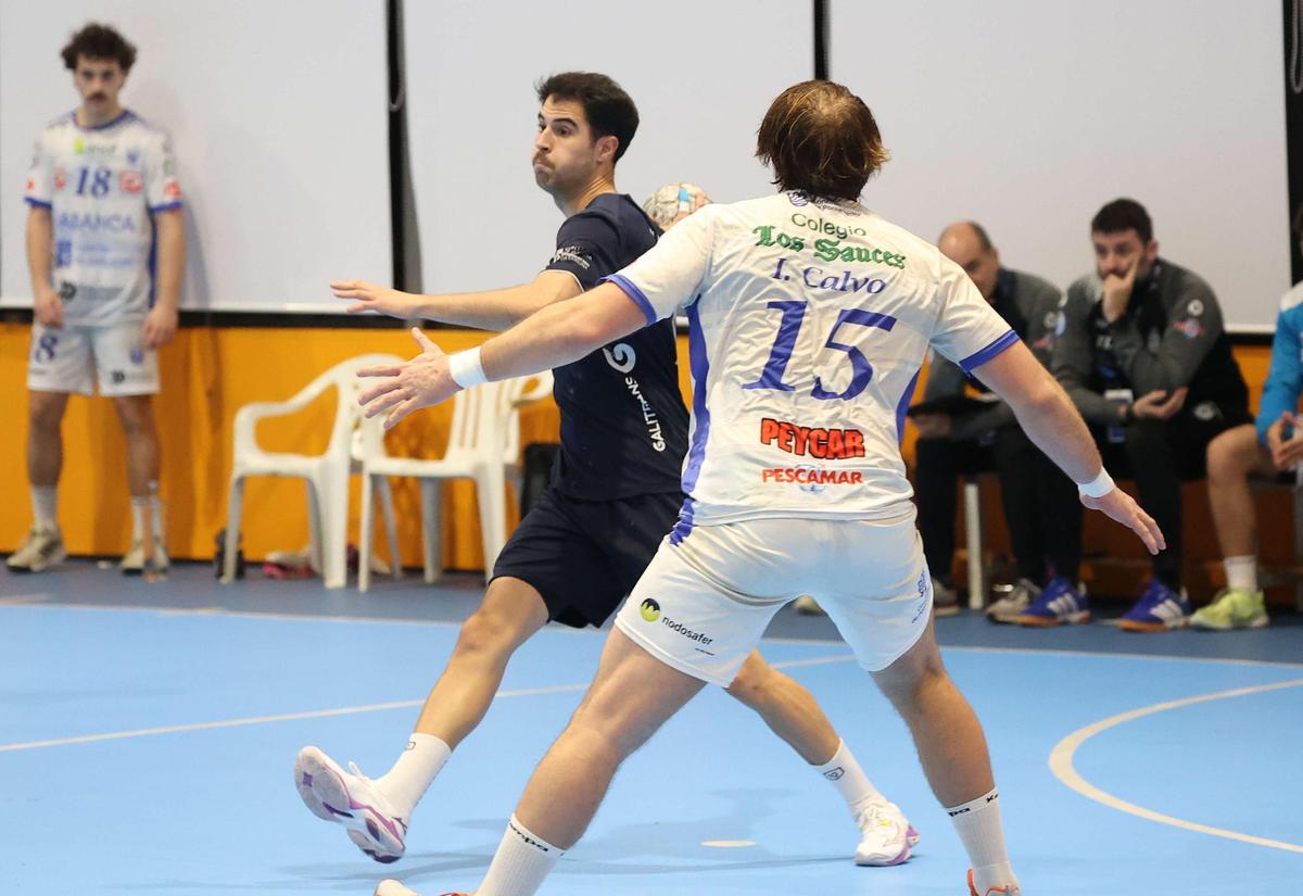 El OAR doblega al Cisne(27-20) con una defensa a prueba de bombas