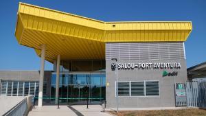La renovada estación de trenes de Salou - Port Aventura.