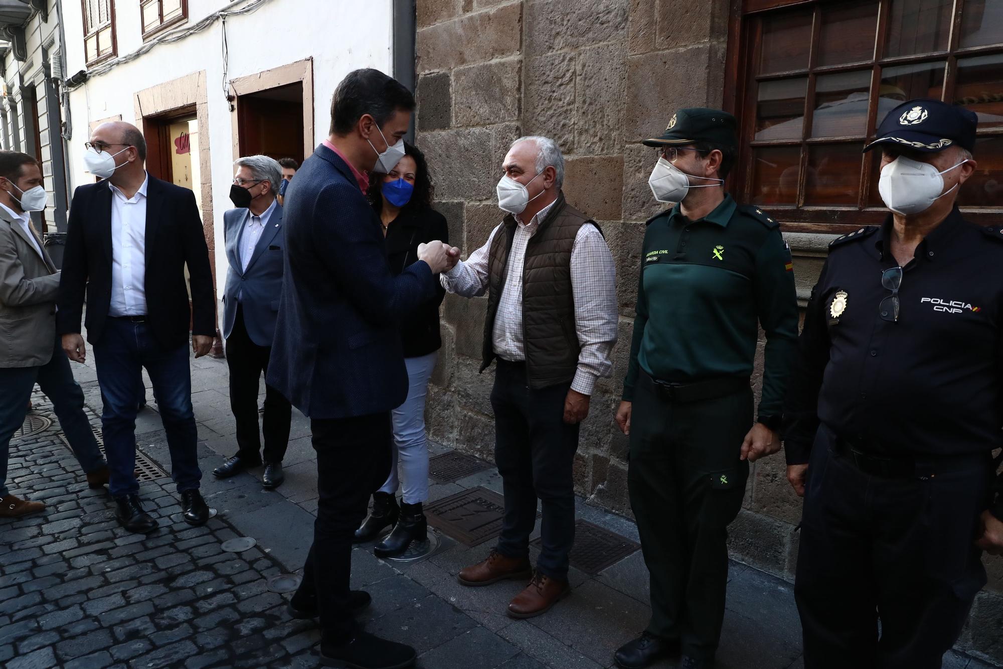 Pedro Sánchez visita La Palma tras el fin de la erupción (27/12/2021)