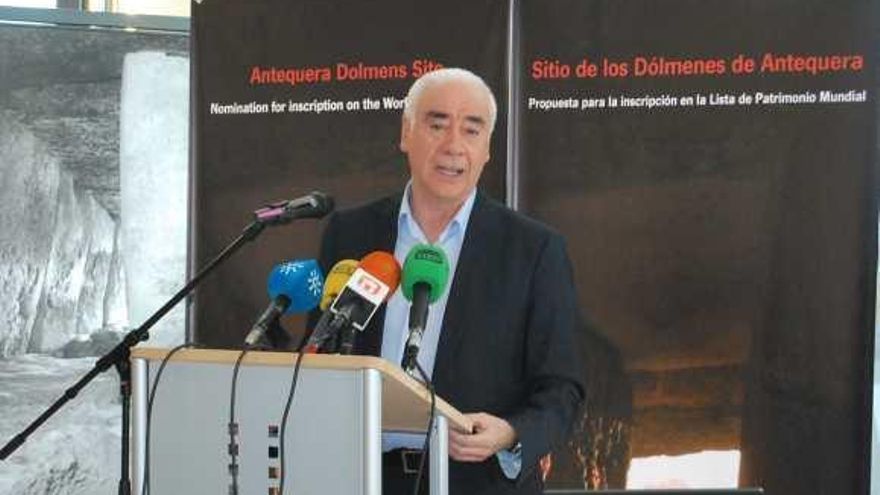 Luciano Alonso ayer en su visita a los Dólmenes de Antequera.