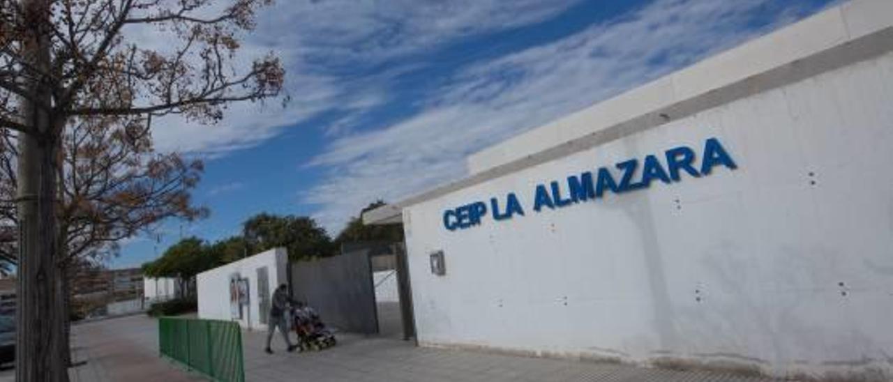 El colegio La Almazara es uno de los afectados por la falta de docentes de Pedagogía Terapéutica.