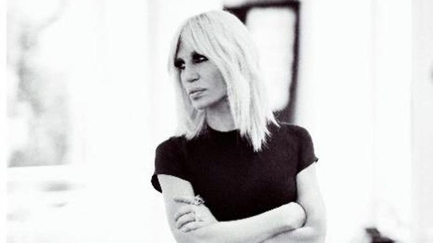 Donatella Versace al frente de la marca.