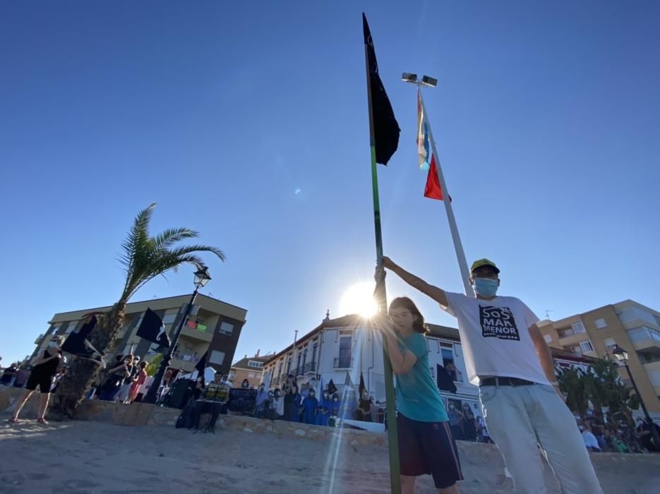 Manifestación contra el estado del Mar Menor