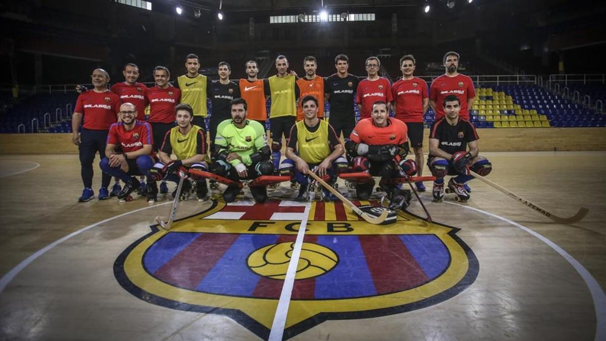 Todo el equipo junto al staff técnico posa de cara a la Final Four de este fin de semana en Oporto