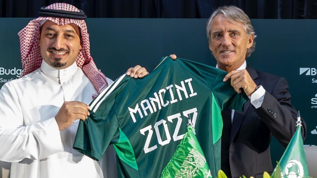 Roberto Mancini, durante la presentación como nuevo seleccionador de Arabia Saudí