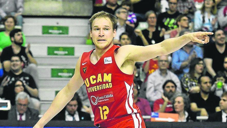 Brad Oleson seguirá en el UCAM y Rojas amplía su contrato hasta 2020