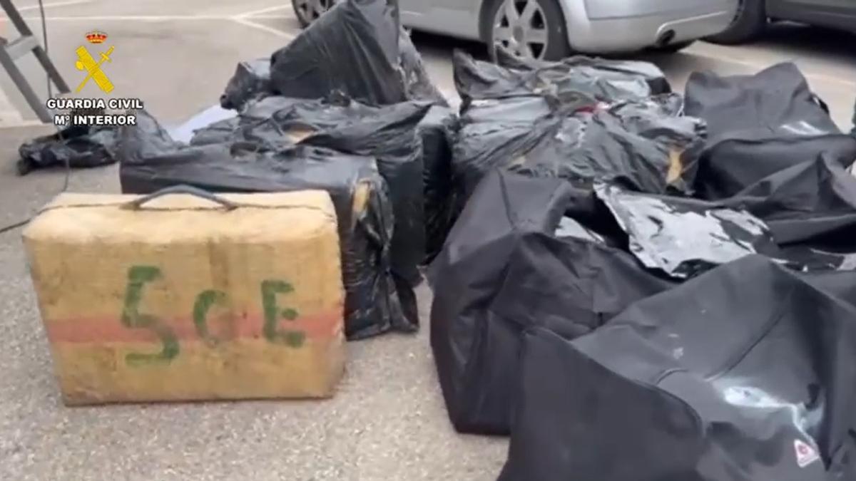 La Guardia Civil desarticula una red criminal dedicada al transporte de drogas desde Málaga a Francia