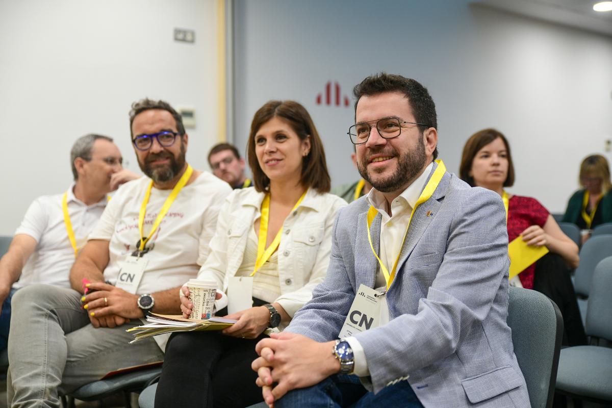 Los dirigentes de ERC Juli Fernández, Marta Vilalta y Pere Aragonès este sábado.