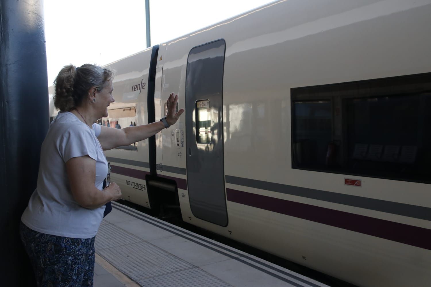 Primer viaje del tren rápido Badajoz-Madrid