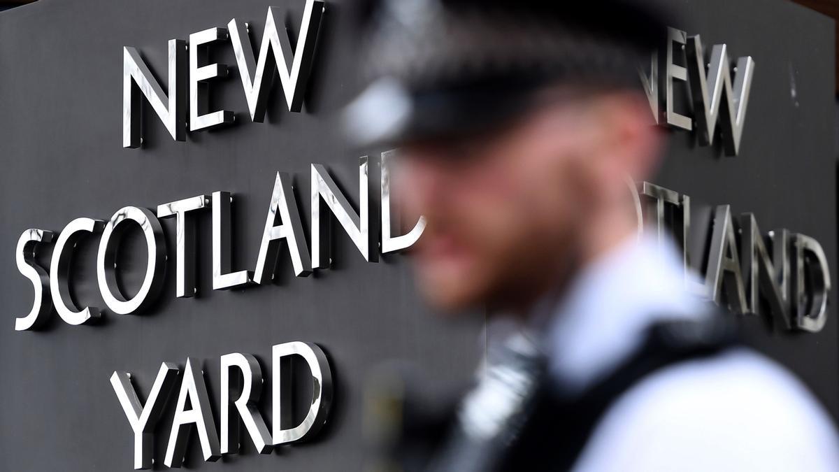 Un degoteig de policies violadors sacseja Scotland Yard