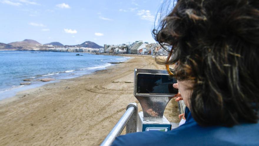Científicos de la Universidad de Las Palmas de Gran Canaria analizan la dinámica de Las Canteras mediante fotografías de los bañistas