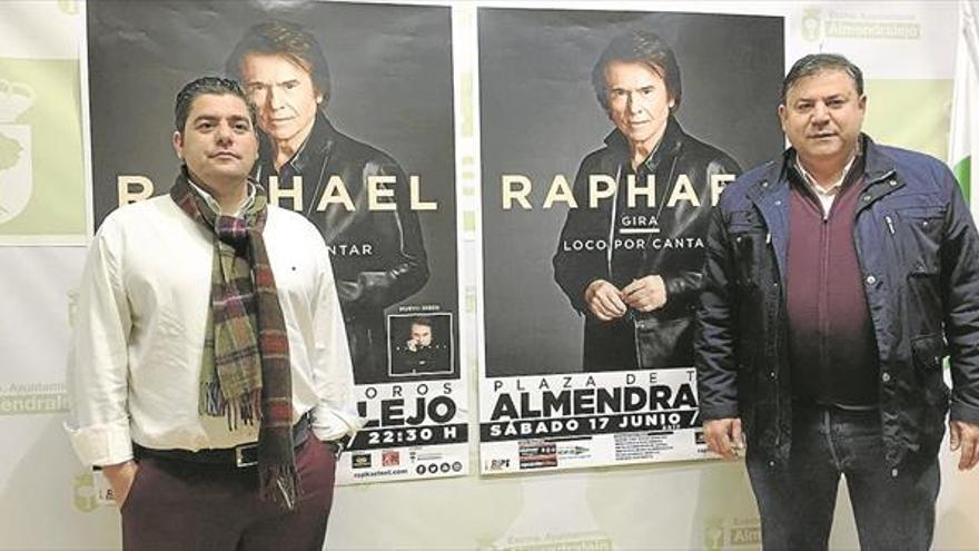 Raphael vuelve a Almendralejo en junio con la gira ‘Loco por cantar’