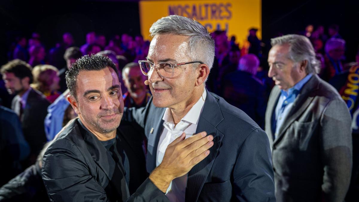 Víctor Font y Xavi Hernández, en el acto de despegue de la precampaña electoral.