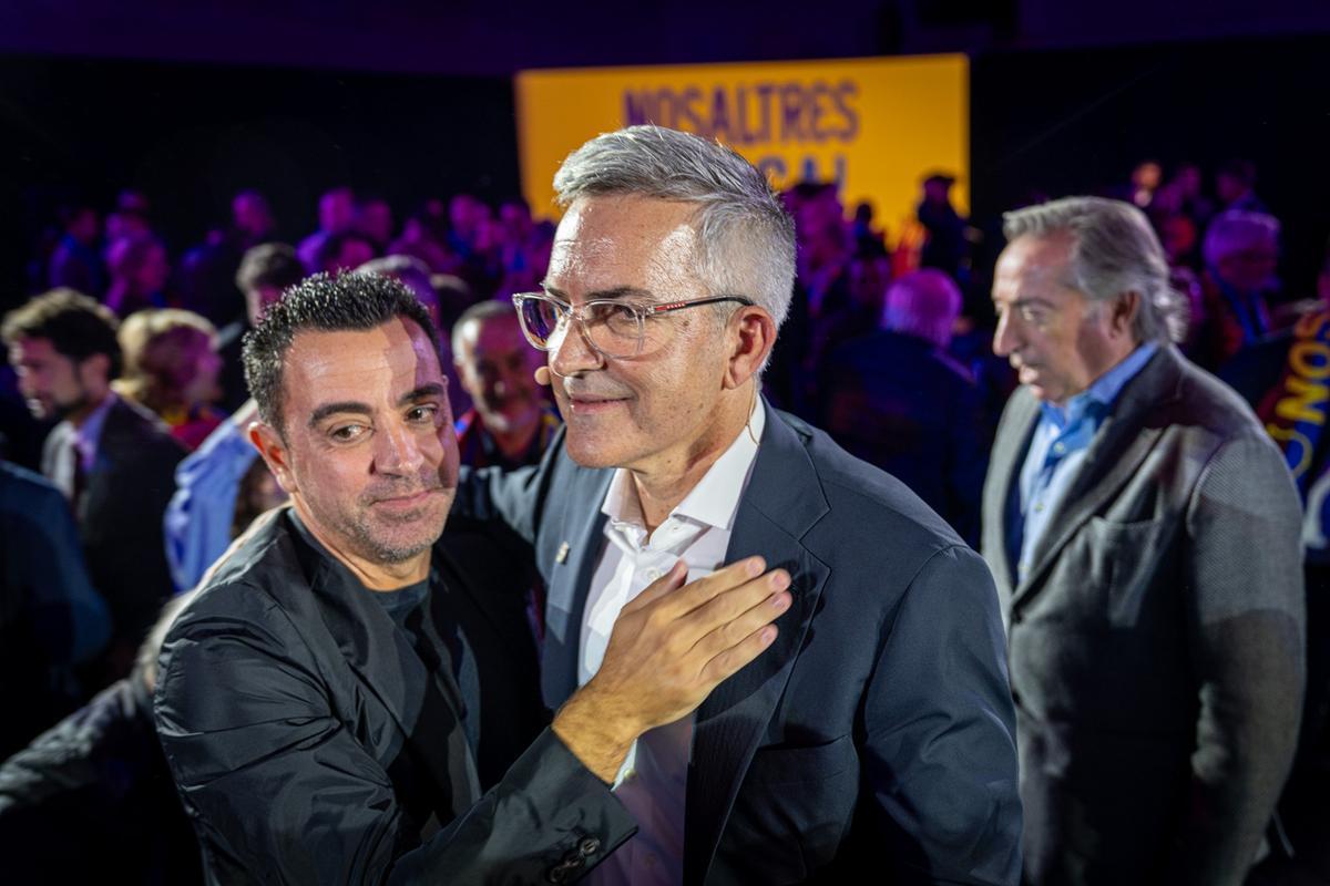 Víctor Font y Xavi Hernández, en el acto de despegue de la precampaña electoral.