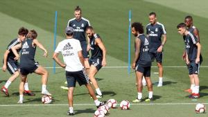 GRAF7205. MADRID, 18/08/2018.- Los jugadores del Real Madrid, durante el entrenamiento del equipo hoy en Valdebebas para preparar la primera jornada de Liga de Primera División ante el Getafe, equipo con el que juega mañana en el Santiago Bernabéu. EFE/ J.J.Guillen